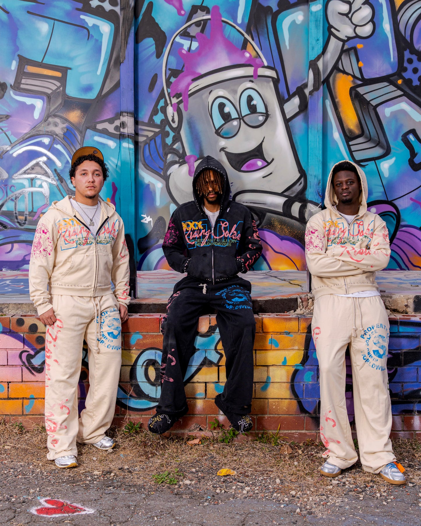 "Pressure makes Diamonds" sweatpants (Black)