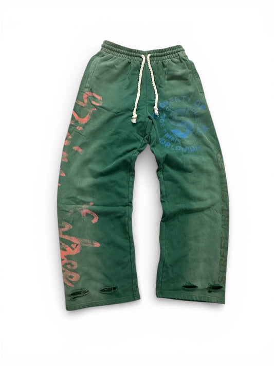 "Pressure makes Diamonds" sweatpants(green)